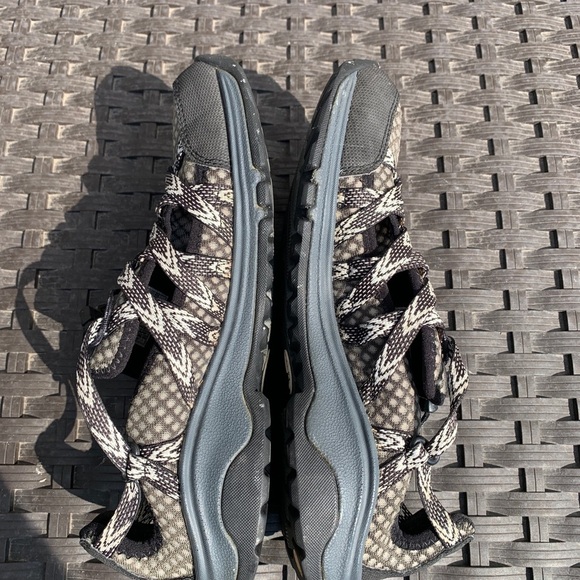 Chaco Outcross Evo Free Shoes black hiking single waterproof outdoor Womens 7 - Picture 6 of 8